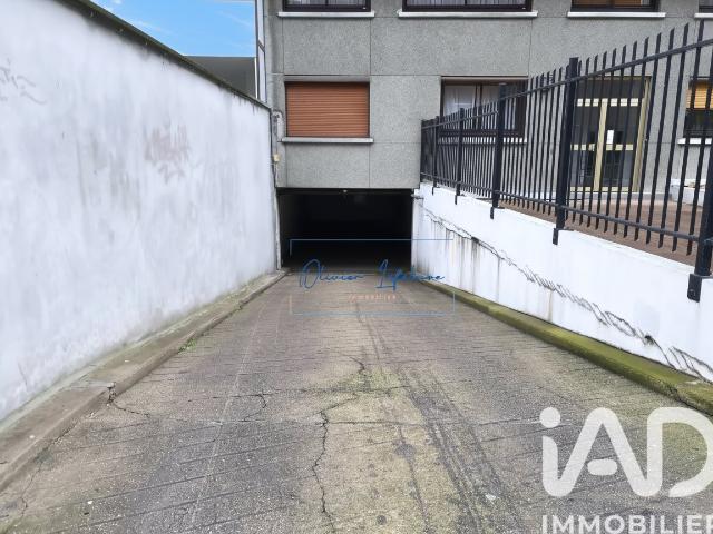 Garage vente à Paris, Île-de-France