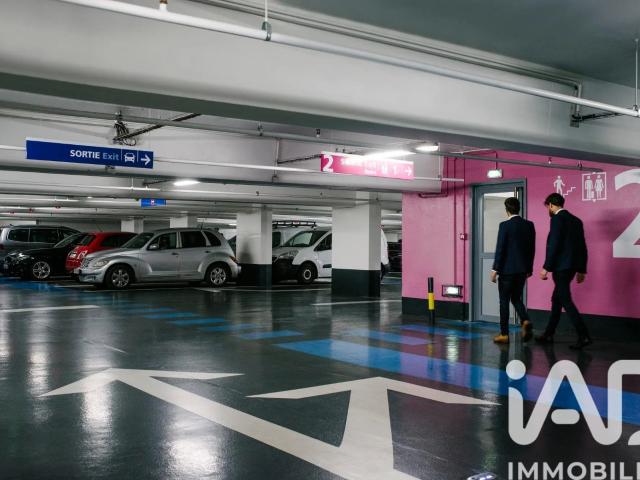 Garage vente à Paris, Île-de-France