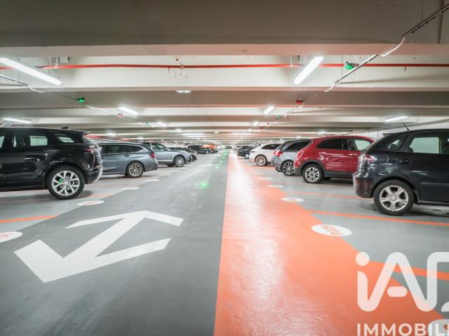 Garage vente à Paris, Île-de-France