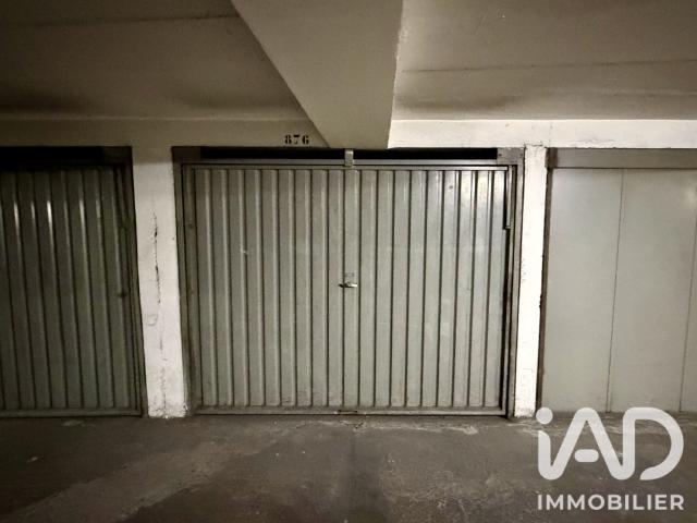 Garage vente à Paris, Île-de-France