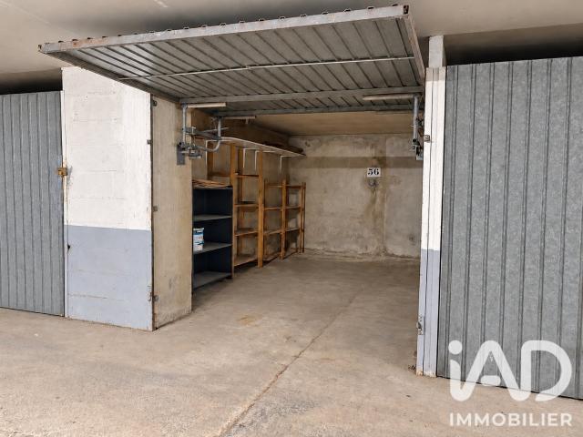 Garage vente à Bobigny, Bagnolet