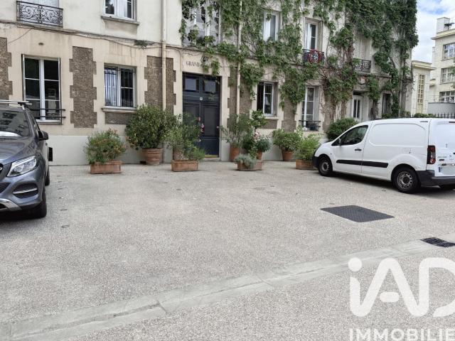 Garage vente à Paris, Île-de-France