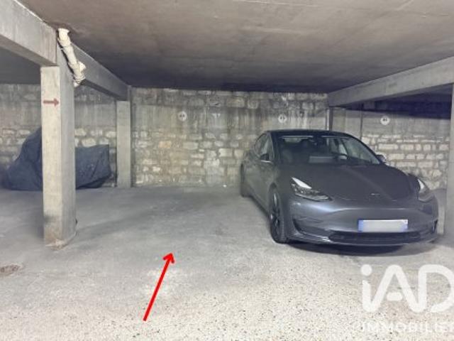 Garage vente à Paris, Île-de-France