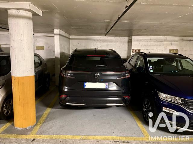 Garage vente à Paris, Île-de-France