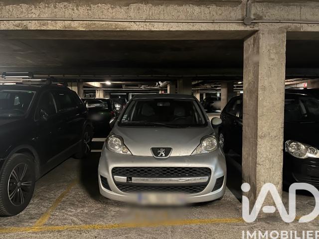 Garage vente à Paris, Île-de-France