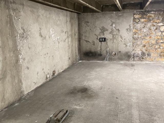 Garage vente à Paris, Île-de-France