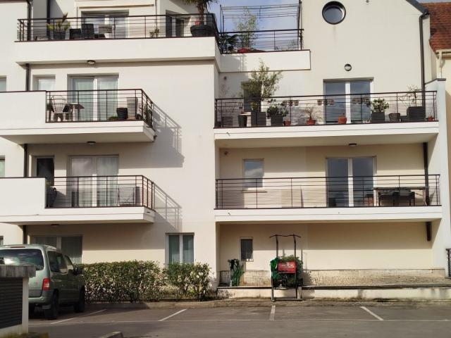 Garage vente à Palaiseau, Sainte-geneviève-des-bois