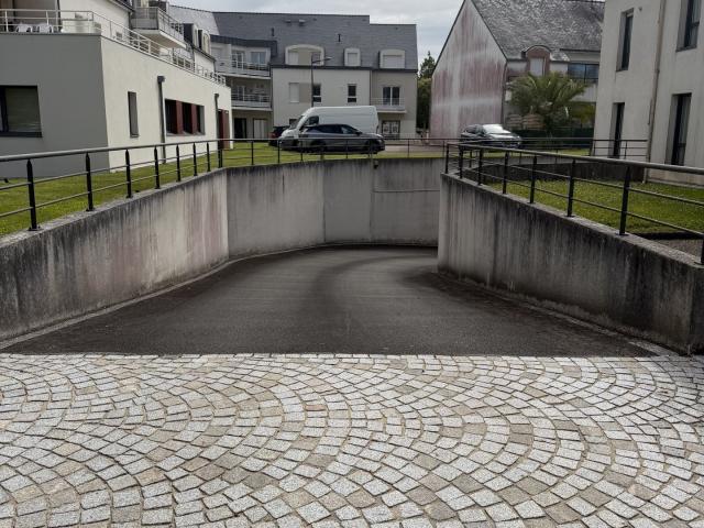 Garage vente à Quimper, Bretagne