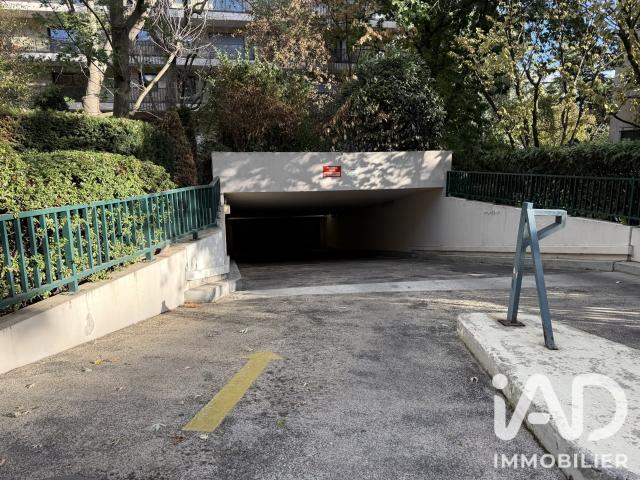 Garage vente à Paris 17e Arrondissement, Paris