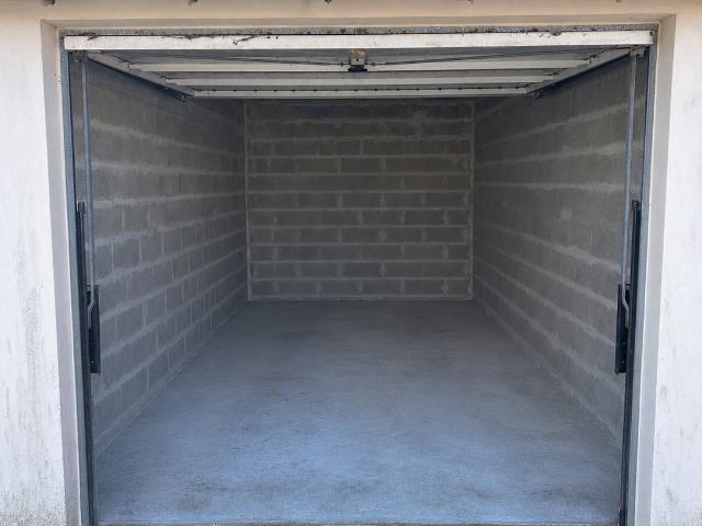 Garage vente à Les Sables-d'Olonne, Château-d'olonne