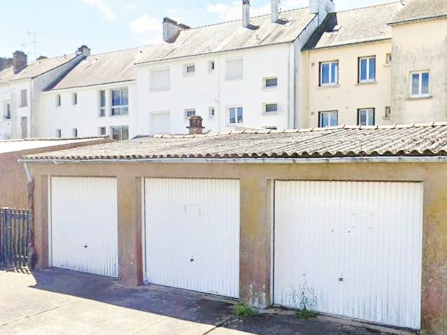 Garage vente à Saint-Nazaire, Saint-nazaire