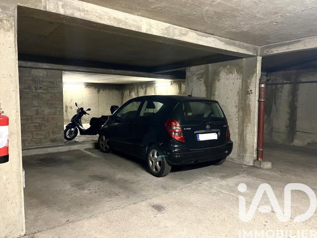 Garage vente à Paris, Île-de-France