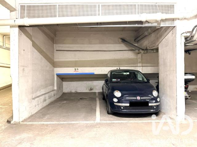 Garage vente à Paris, Île-de-France