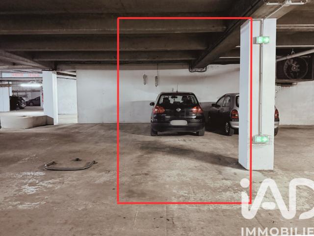 Garage vente à Paris, Île-de-France
