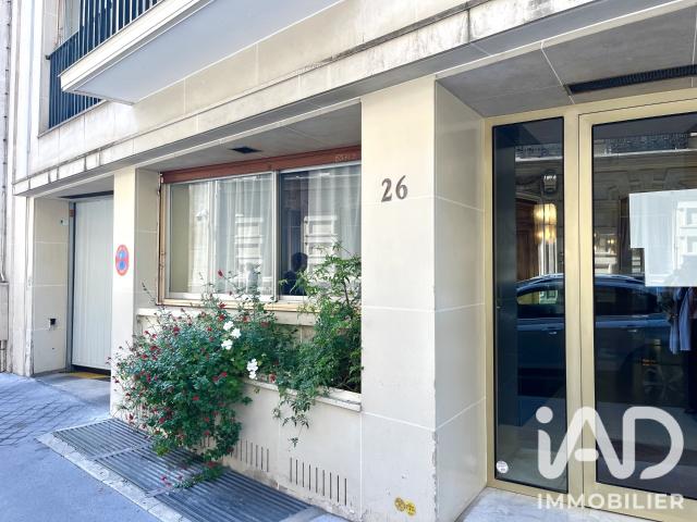 Garage vente à Paris, Île-de-France