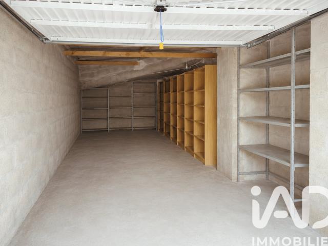 Garage vente à Paris, Île-de-France