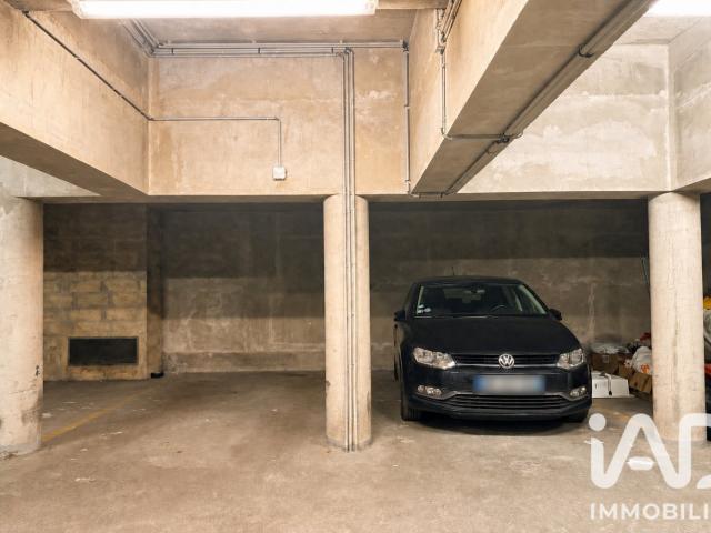 Garage vente à Paris, Île-de-France