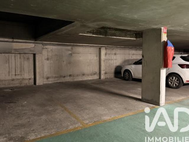 Garage vente à Paris, Île-de-France