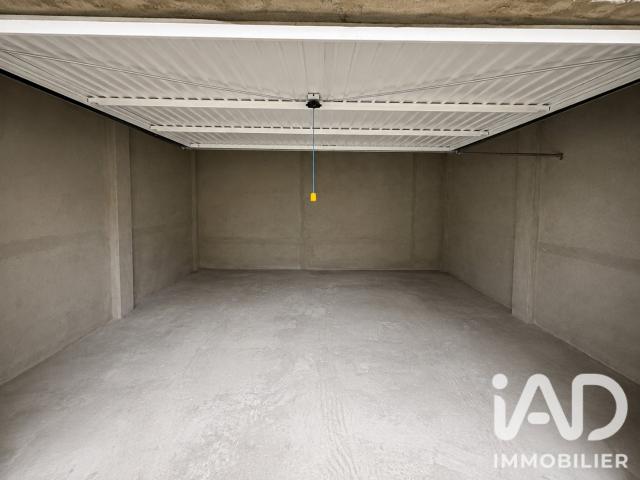 Garage vente à Narbonne, Fleury