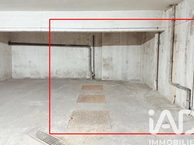 Garage vente à Paris, Île-de-France