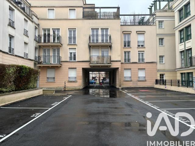 Garage vente à Torcy, Serris