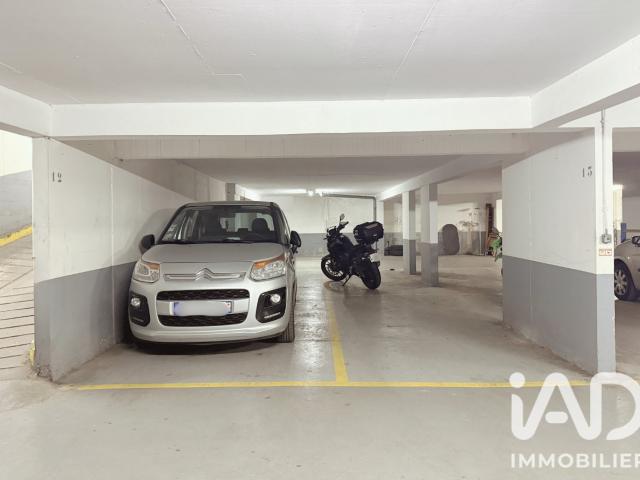 Garage vente à Paris, Île-de-France