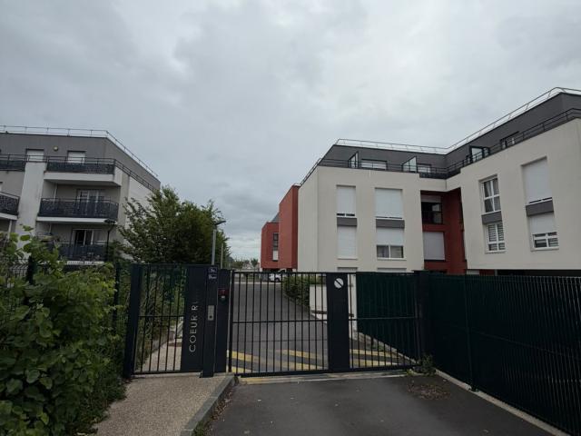 Garage vente à Pontault-Combault, Seine-et-Marne