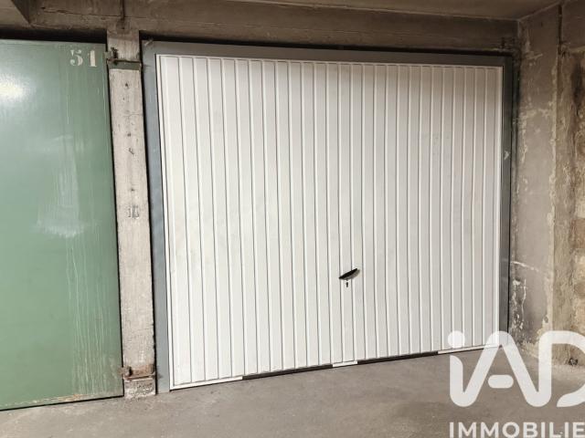 Garage vente à Paris, Île-de-France