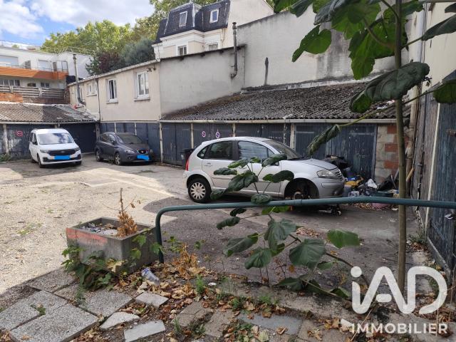 Garage vente à Saint-Denis, Saint-denis