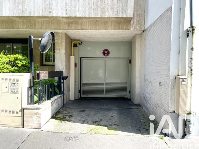 Garage vente à Paris, Île-de-France