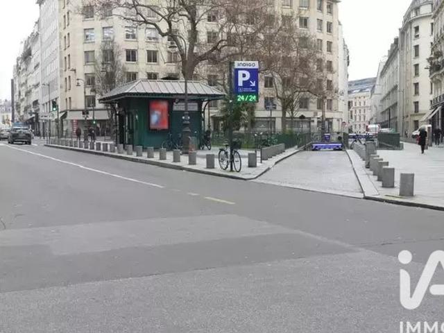 Garage vente à Paris, Île-de-France