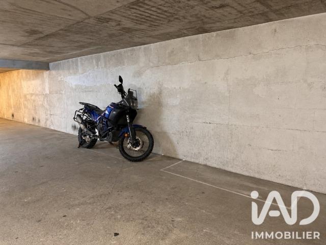 Garage vente à Paris 11e Arrondissement, Paris