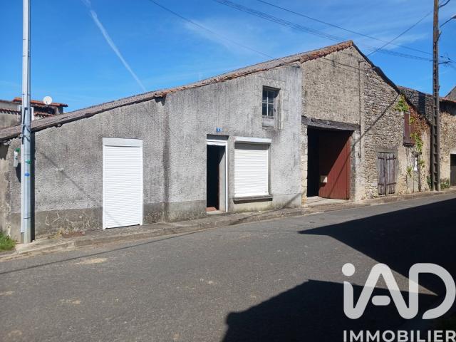Garage vente à Montmorillon, Saint-secondin