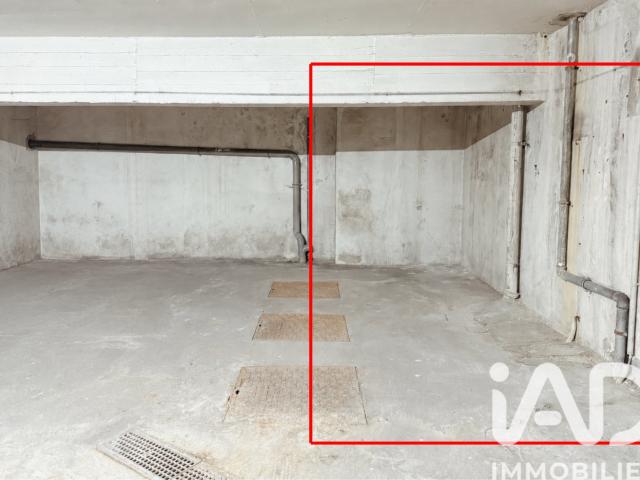 Garage vente à Paris, Île-de-France