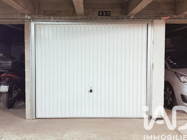 Garage vente à Paris, Île-de-France