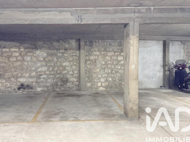 Garage vente à Paris, Île-de-France