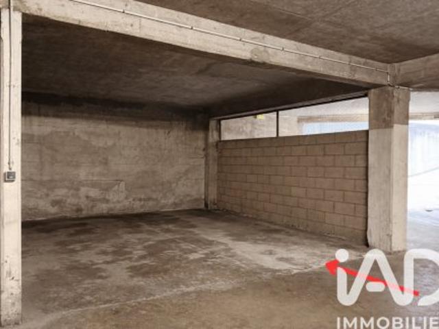 Garage vente à Paris, Île-de-France