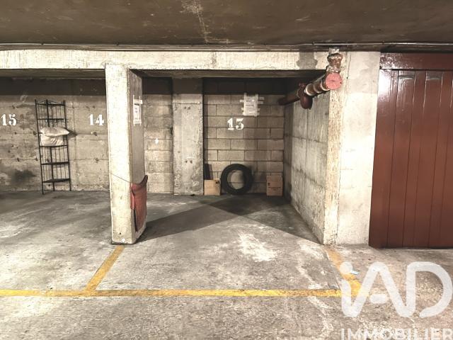 Garage vente à Paris, Île-de-France