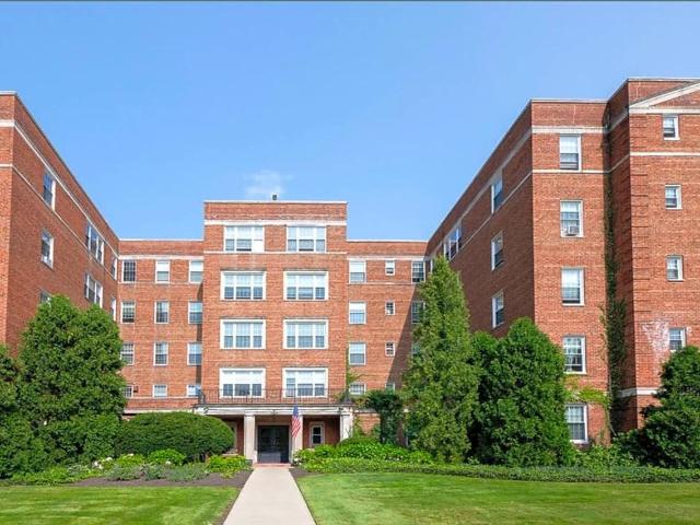 Apartment for rent in Onaway, Shaker Heights