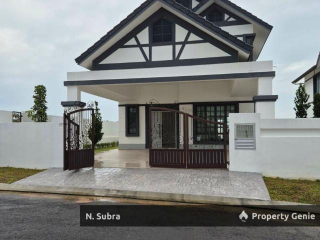 Bungalow for sale in Kluang, Johor