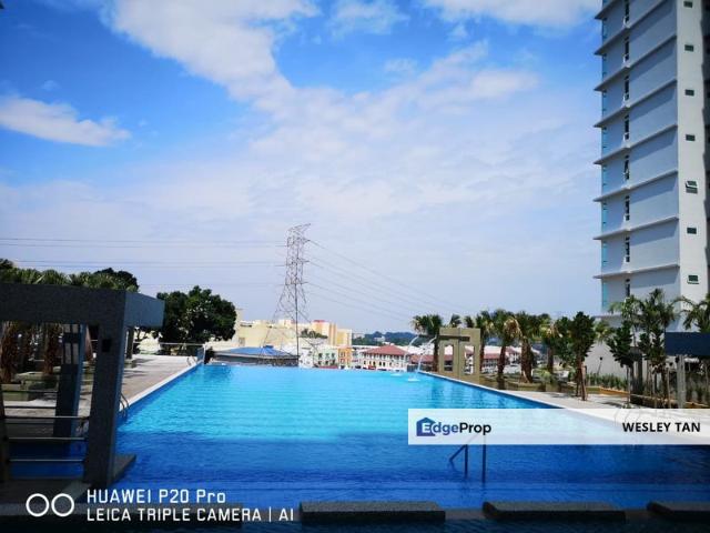 Condominium for sale in Malaka