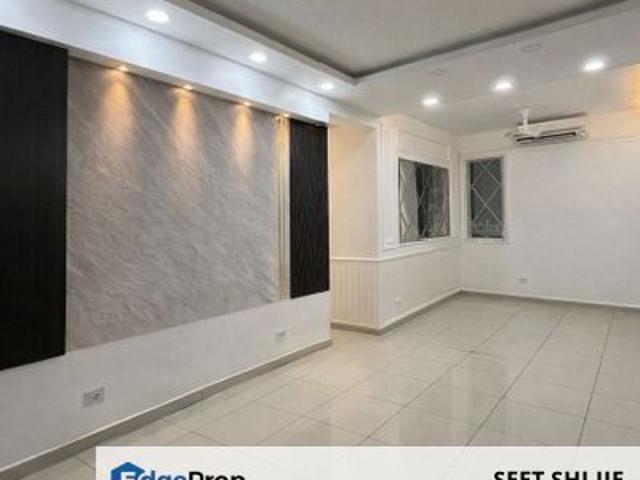 Condominium for sale in Malaka
