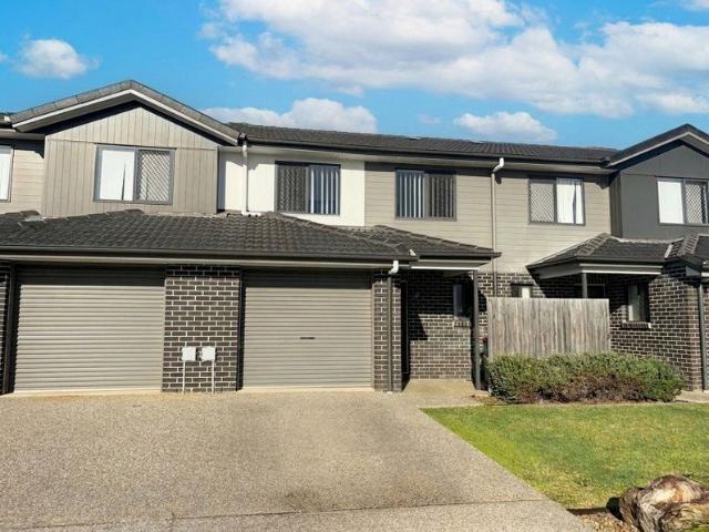 Townhouse for sale in Toombul, Queensland
