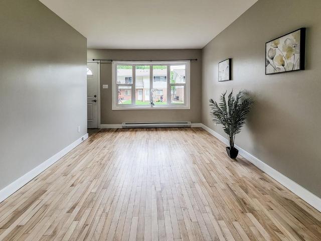 Townhouse for rent in Orangeville, Central Ontario