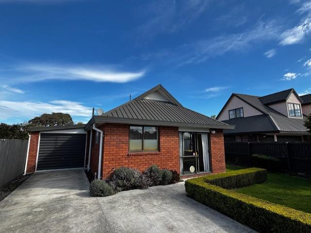 Apartment for rent in Parklands, Christchurch