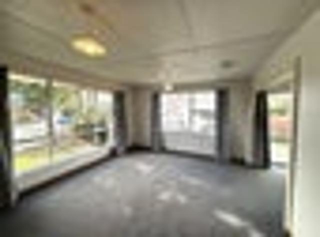 House for rent in Chaslands, Canterbury