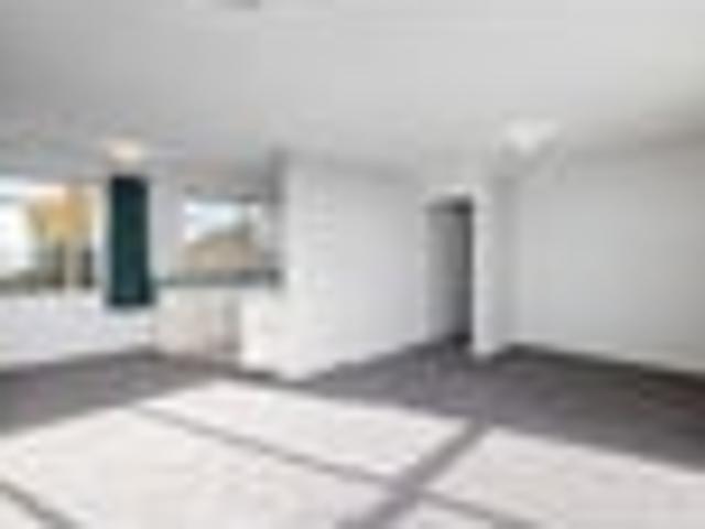 House for rent in Chaslands, Canterbury