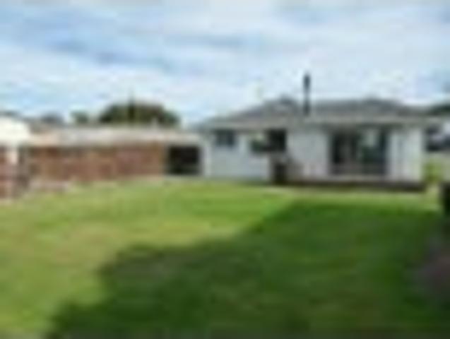House for rent in Chaslands, Canterbury