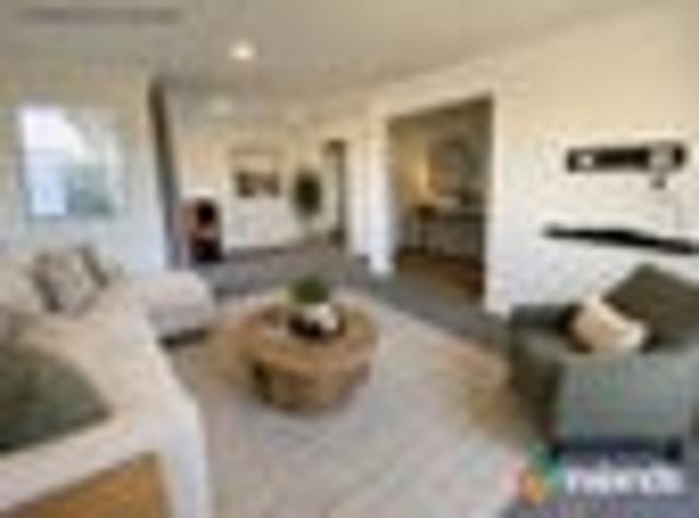 House for rent in Chaslands, Canterbury