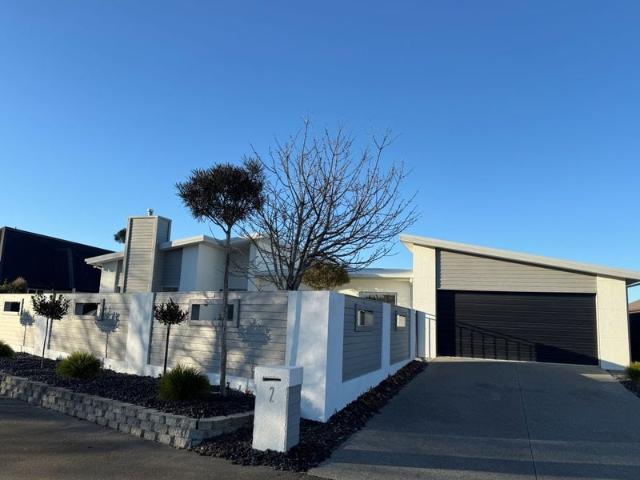 House for rent in Chaslands, Canterbury
